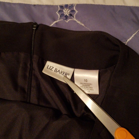 Liz Baker black skirt with slit in back. size 10 - Picture 3 of 7
